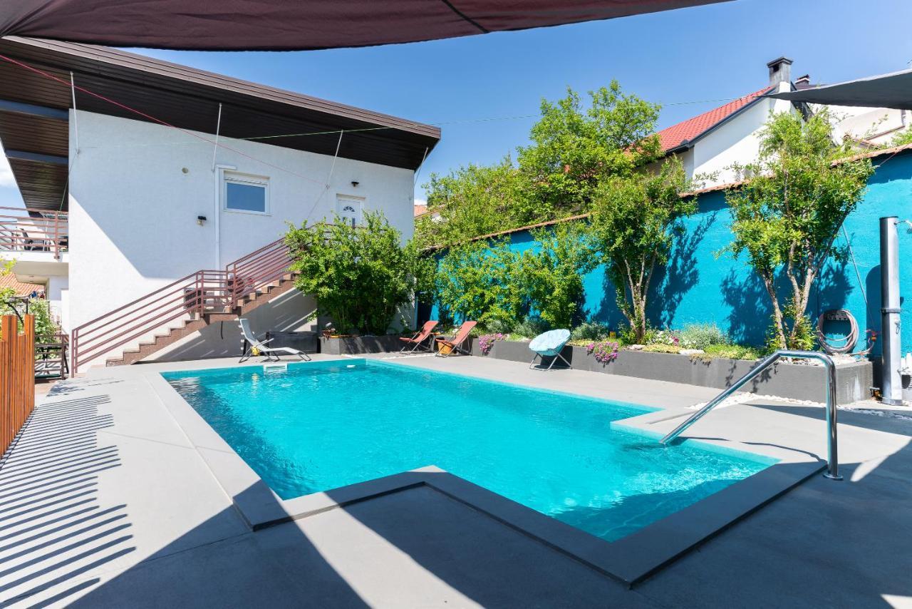 Pure Sky Apartments - With Pool Мостар Екстериор снимка