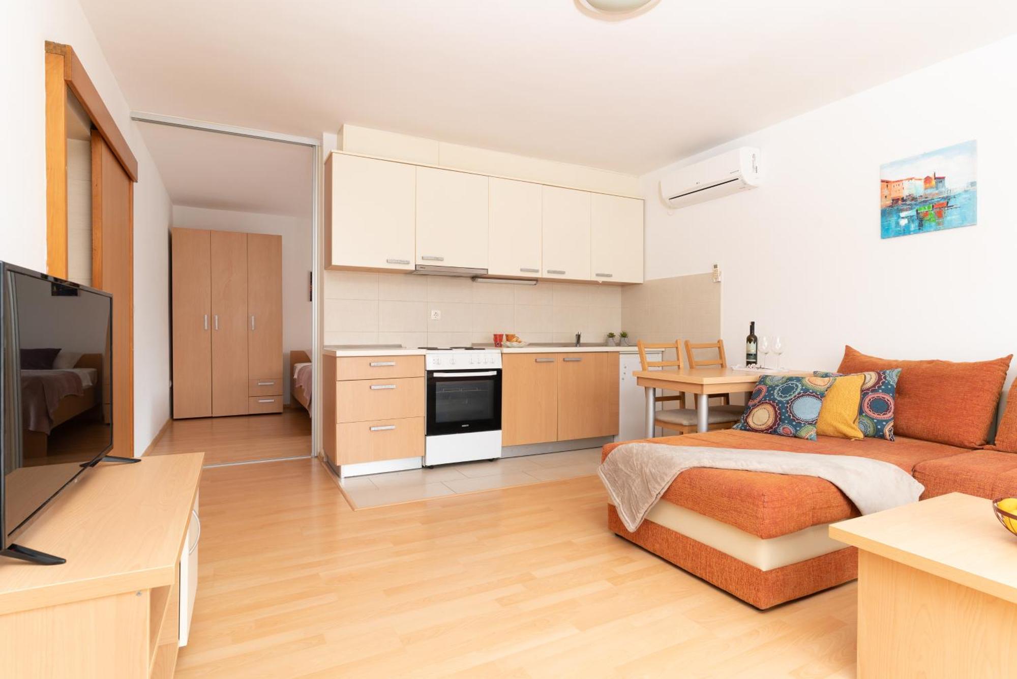 Pure Sky Apartments - With Pool Мостар Екстериор снимка