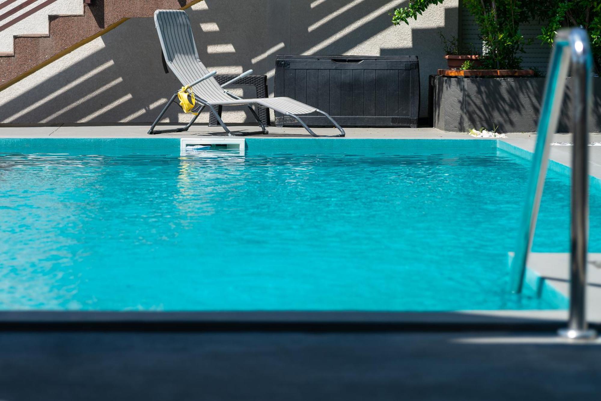 Pure Sky Apartments - With Pool Мостар Екстериор снимка